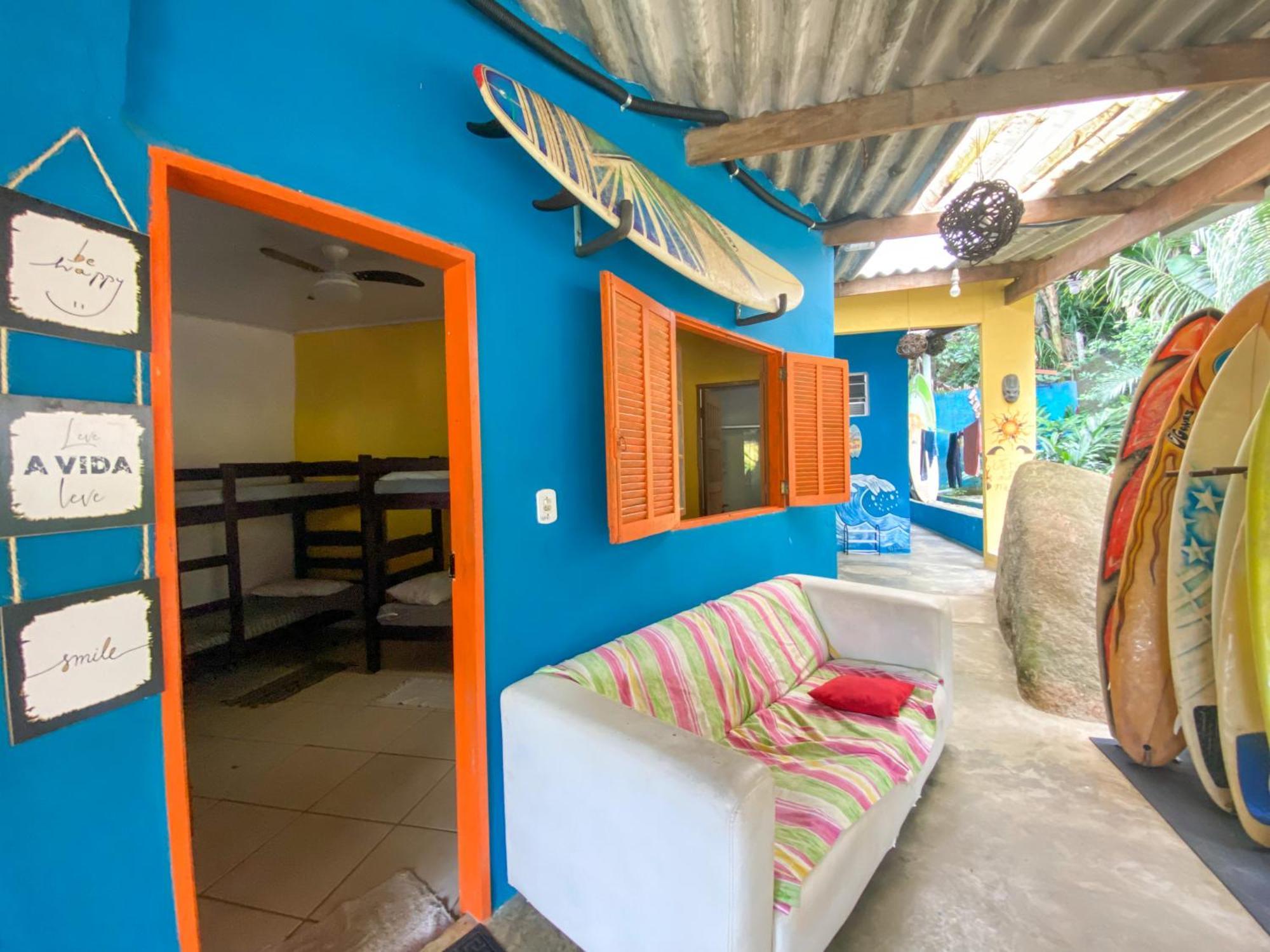 Sintonia Surf Hostel E Bar Ubatuba Quarto foto